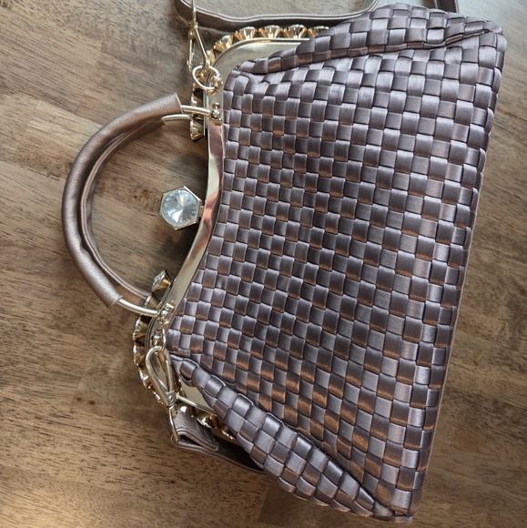 Floral, Studs, Woven & Jewels! Awesome Unique Embellished Taupe Handbag - Picture 6 of 8